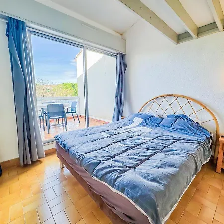 4 Pers Piscine Parking Port Commerces Apartament *