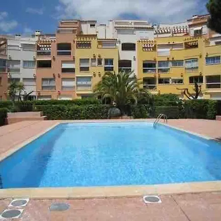 4 Pers Piscine Parking Port Commerces Apartament *